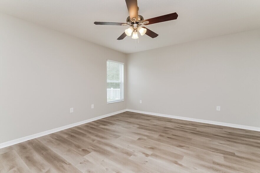 Building Photo - 1223 Sheridan Bay Dr