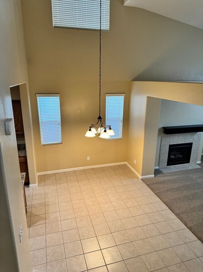 Building Photo - MOVE IN READY!! 3 BEDROOM 2 1/2 BATH HOME FOR RENT IN VILLAS AT COPPER VALLEY