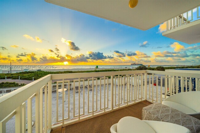 Building Photo - 401 Ocean 318