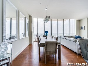 Building Photo - 610 E Market St