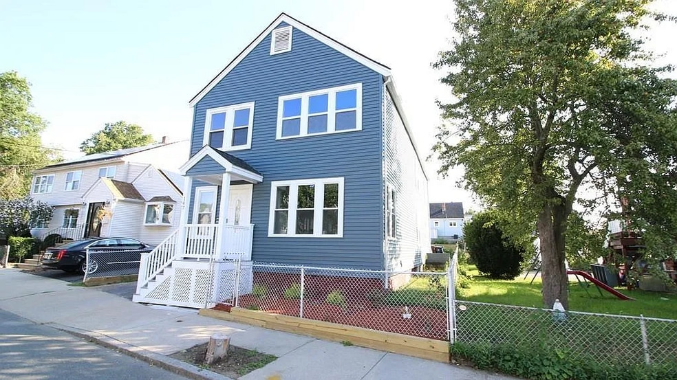 Building Photo - 147 Springvale Ave