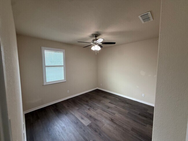 Building Photo - 2 bed | 2.5 bath | 1238 SF | 1 Car Garage | Two Story | Tenant pays $175 monthly for WS&G