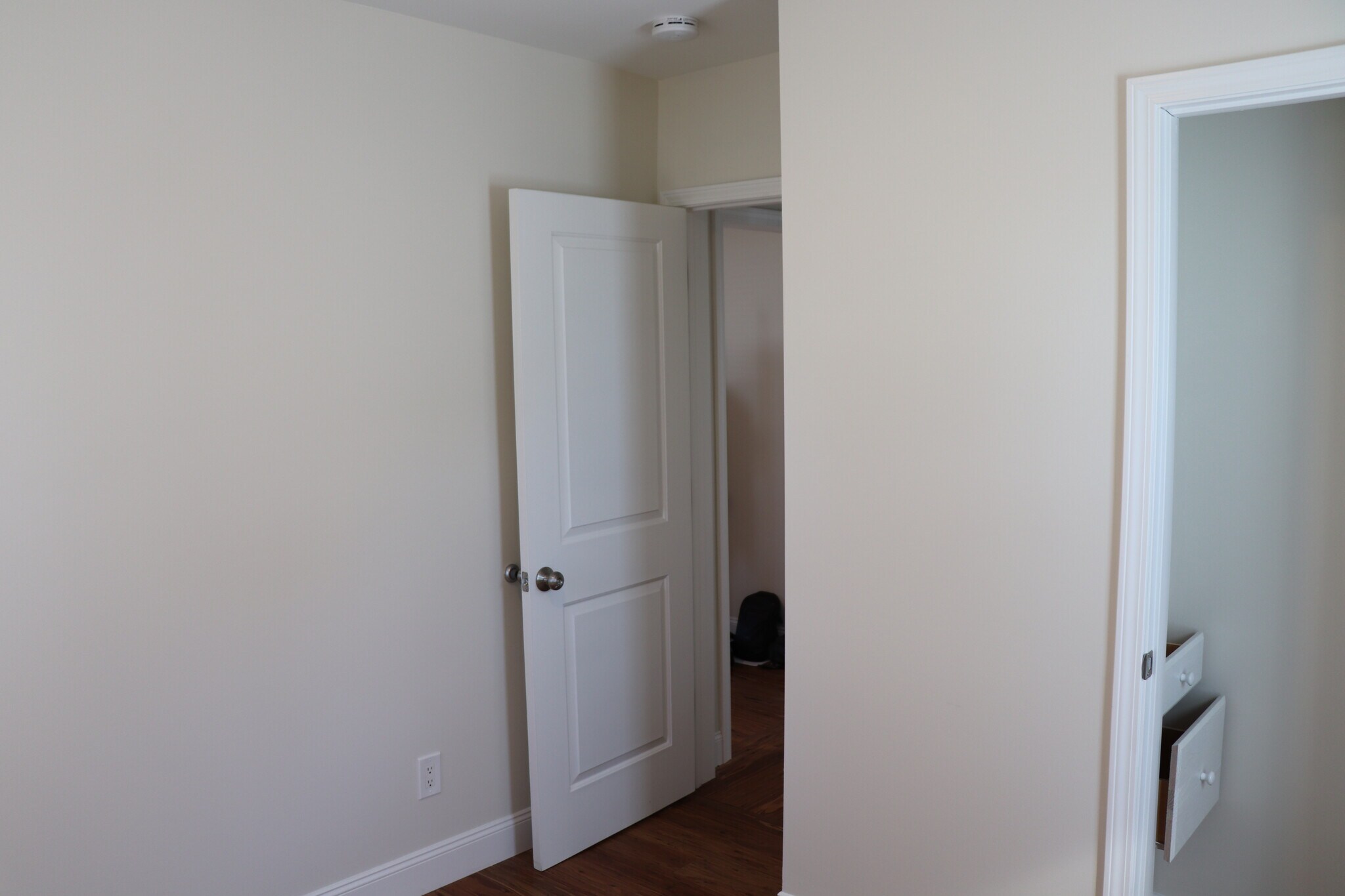 Bed 2 - 2742 Wolcott St