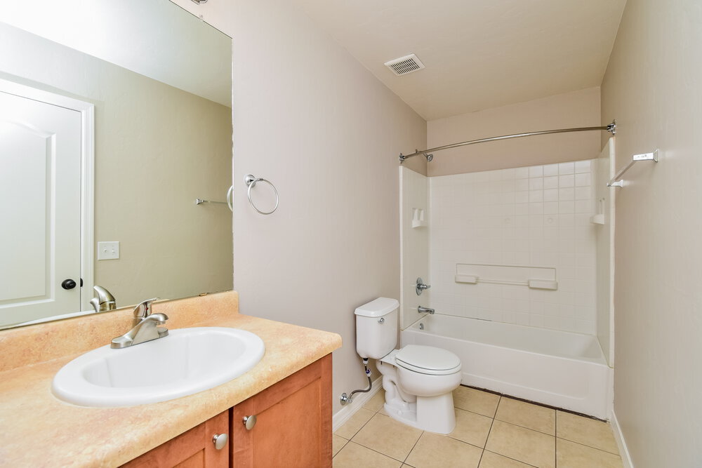 Building Photo - 6766 S Parliament Dr