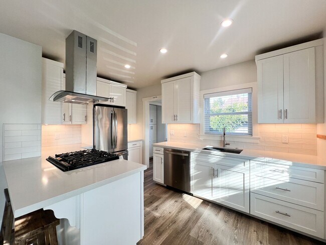 Building Photo - Yajome, 2100-2118*