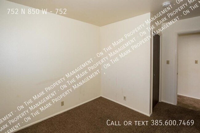Building Photo - 752 N 850 W St