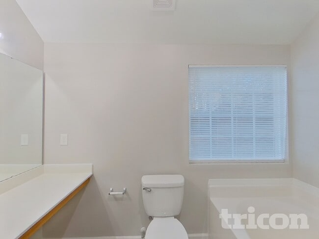 Building Photo - 1481 Mitchell Glen St