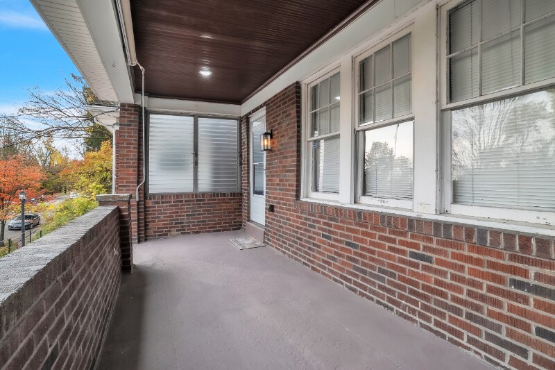 Building Photo - 6513 Stanton Ave