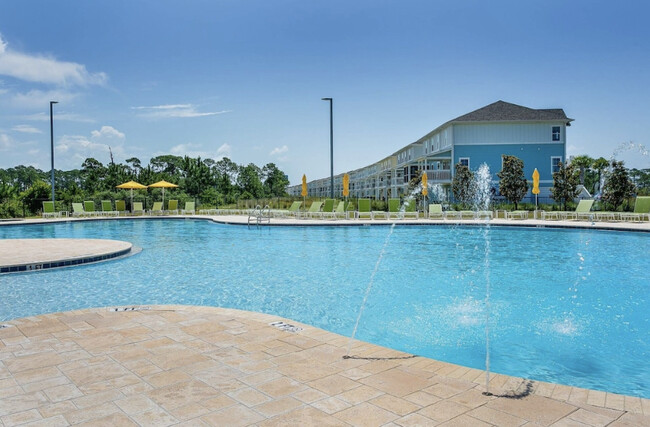 Building Photo - 6584 Carlinga Dr