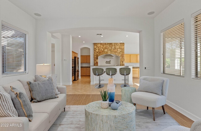 Building Photo - 2413 W Sienna Bouquet Pl