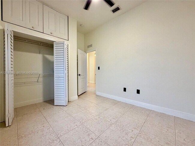 Building Photo - 2802 SW 149th Pl