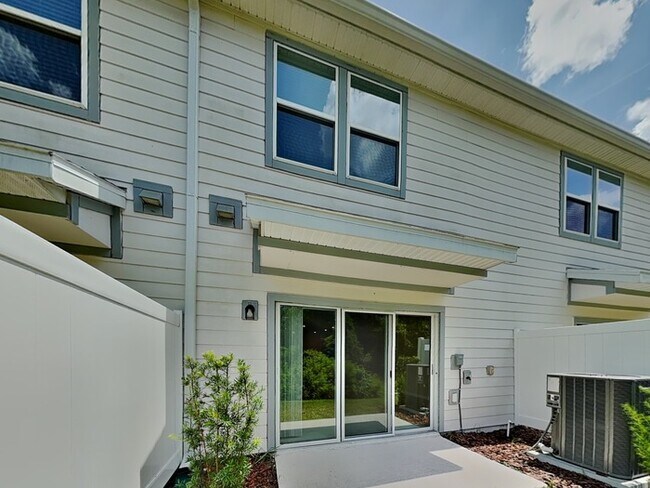 Building Photo - 4561 Sparkling Shell Ave