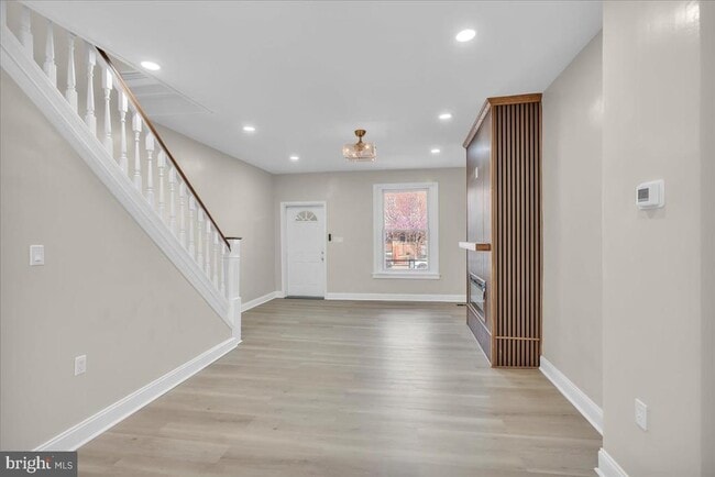 Building Photo - 947 N 66th St