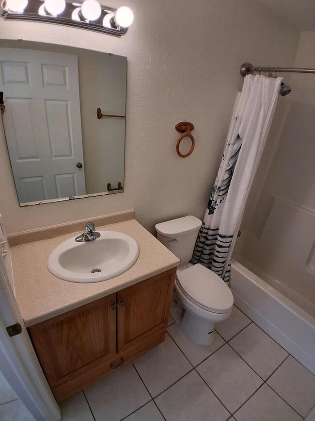 Building Photo - 27121 Partin Dr