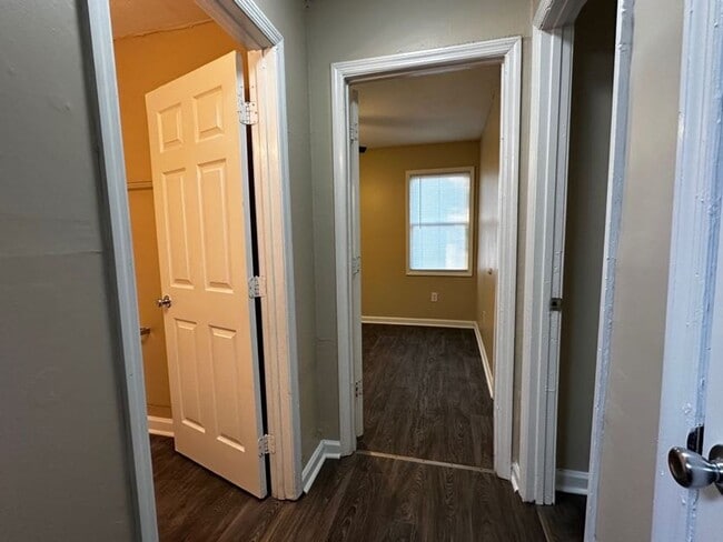 Building Photo - Duplex