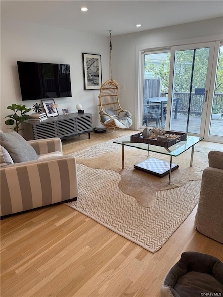 Building Photo - 3041 Mitchell Rd