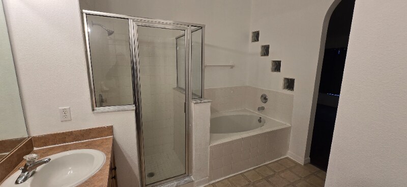 Building Photo - 990 Kenbar St