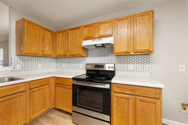 Building Photo - 3213 Crownover St