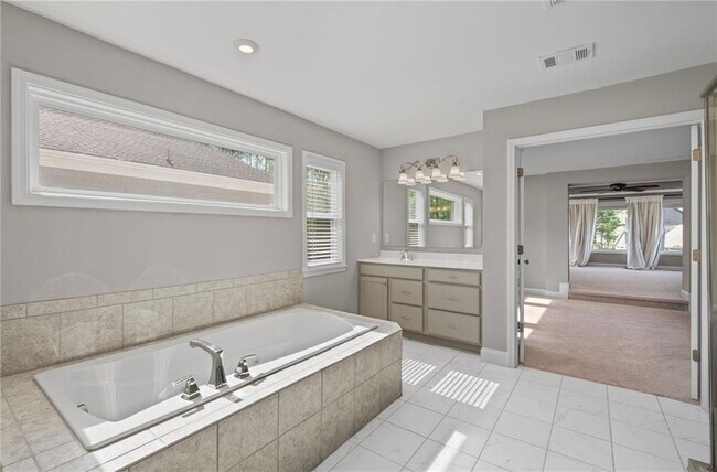 Building Photo - 5153 Elkins Ln