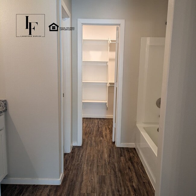 Building Photo - 2101 Lubbock