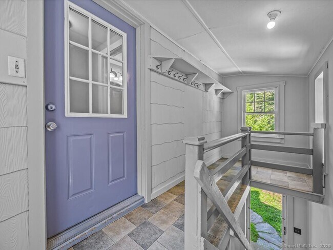 Building Photo - 440 Taylor Hill Rd