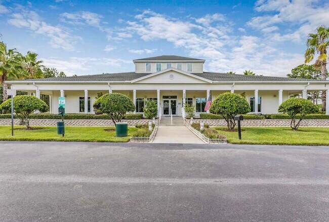 Building Photo - 891 E Red House Branch Rd