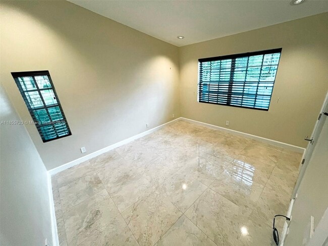 Building Photo - 1462 Springside Dr