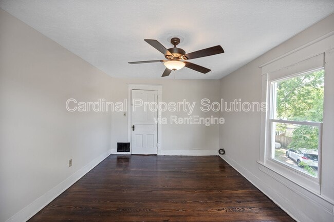 Building Photo - 1227 Woodside Blvd