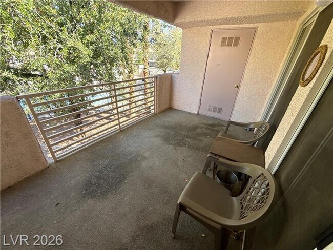 Building Photo - 4555 E Sahara Ave