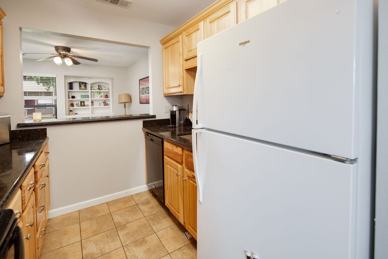 Building Photo - JUNE MOVE IN!  2 Bedroom 1.5 Bathroom Townhome On Bus Route!