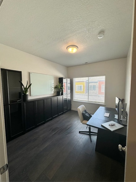 Building Photo - 967 W Tiffany Dale Way