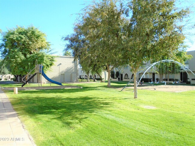 Building Photo - 6933 E Osborn Rd
