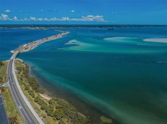 Building Photo - 1502 Cottonwood Terrace