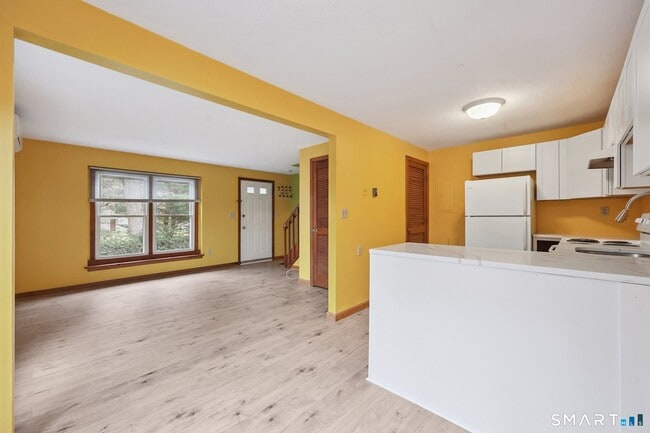 Building Photo - 65 Old Rte 79