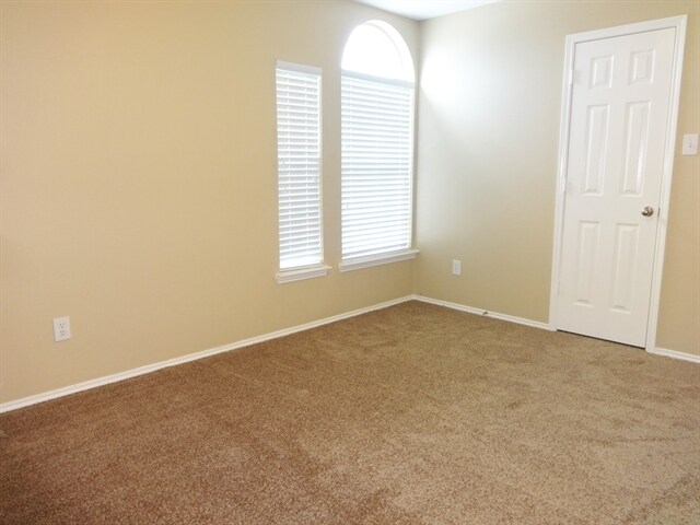 Building Photo - 20918 Brushy Canyon Dr