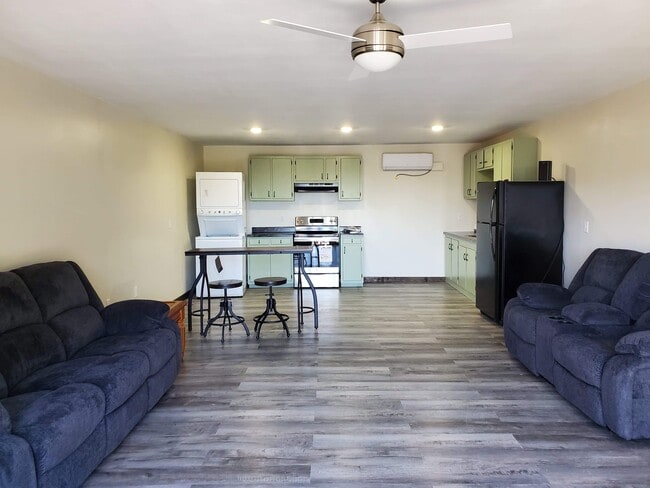 Building Photo - 237 Kingsley Dr