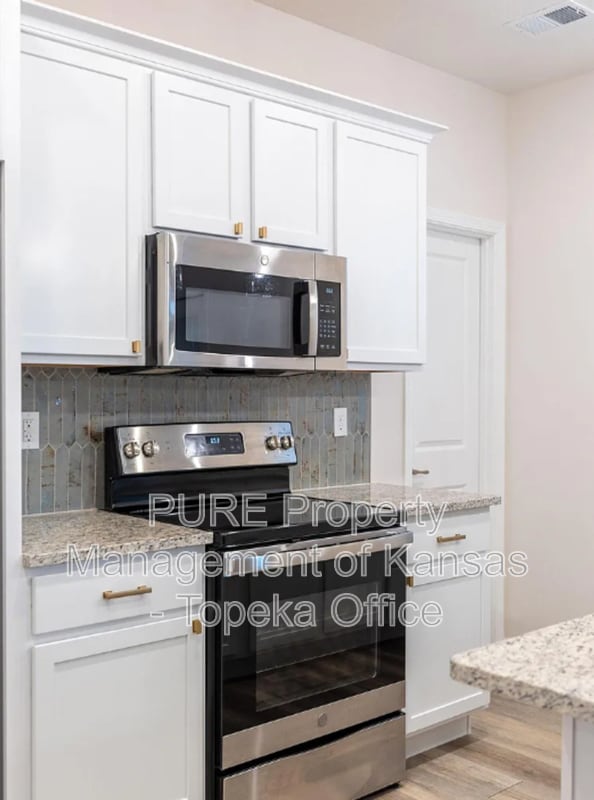 Building Photo - 3312 SE 22nd St