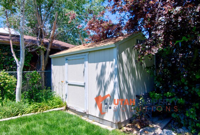 Building Photo - 239 E 9585 S