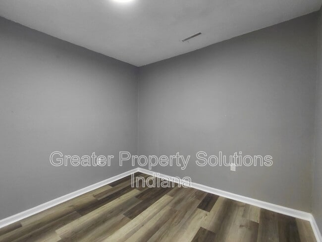 Building Photo - 6133 Marshall Ave