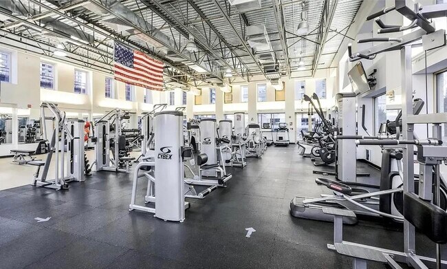 Building Photo - 88 Morgan St