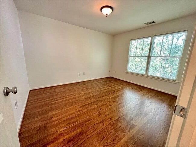 Building Photo - 1678 Carr Cir NW