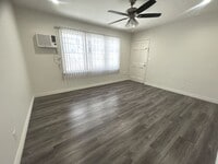 Building Photo - 3757 S Bentley Ave