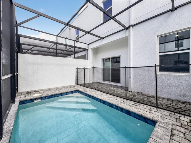 Building Photo - 367 Famagusta Dr