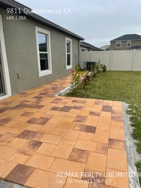 Building Photo - 9811 Quadrangle Ct
