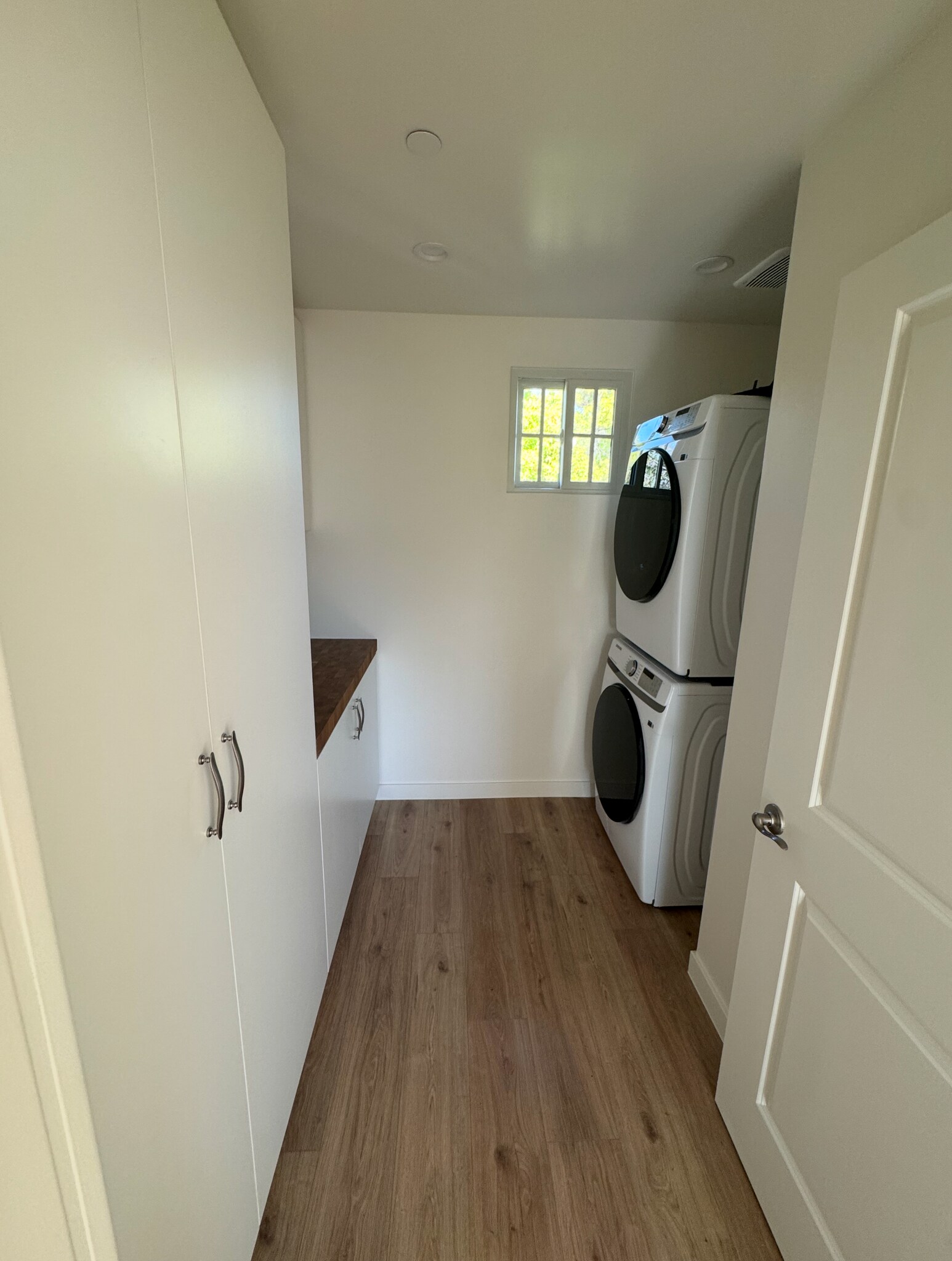 Brand-New Appliances - 230 W Cedar Ave