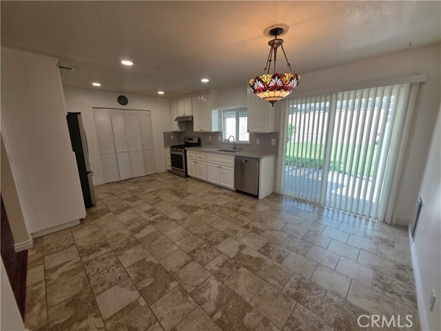 Building Photo - 3001 E St Andrews St