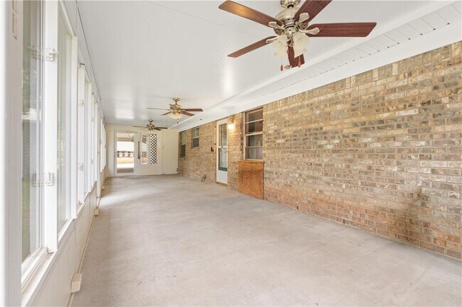 Building Photo - 11297 Old Moffat Rd