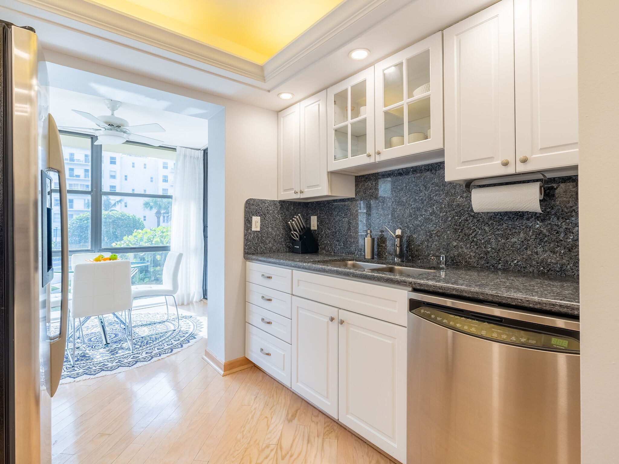 Building Photo - 3200 S Ocean Blvd