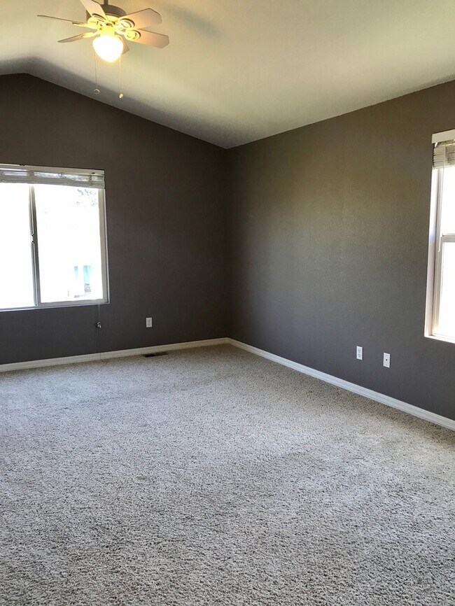 Building Photo - Beautiful Home in Morrison