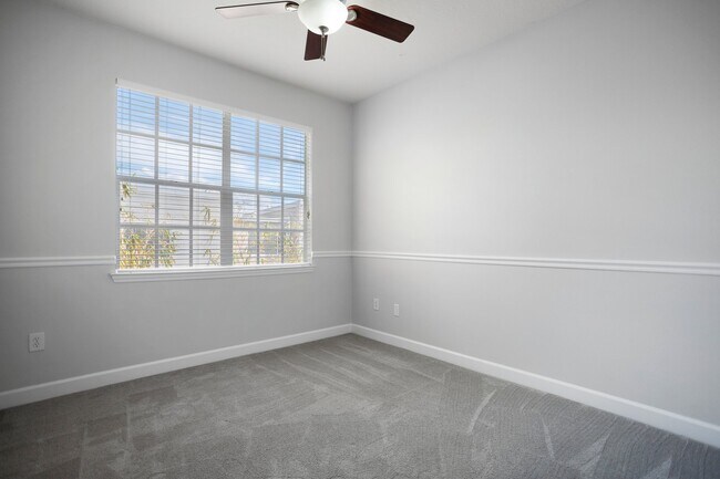 Building Photo - 3111 W De Leon St